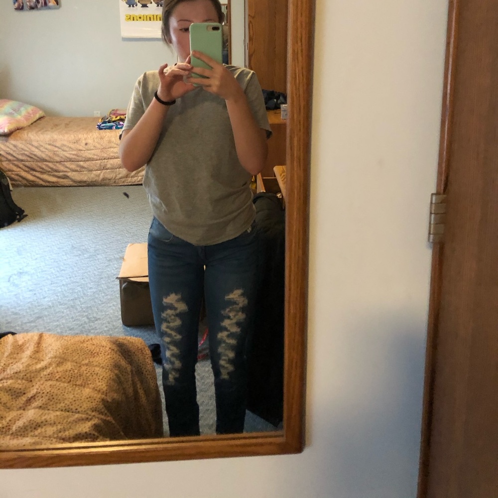 Size small Fil Jeans- Ripped and skinny